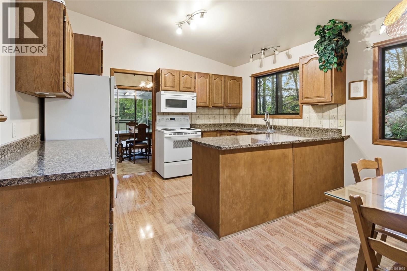 4395 Liberto Rd - 6