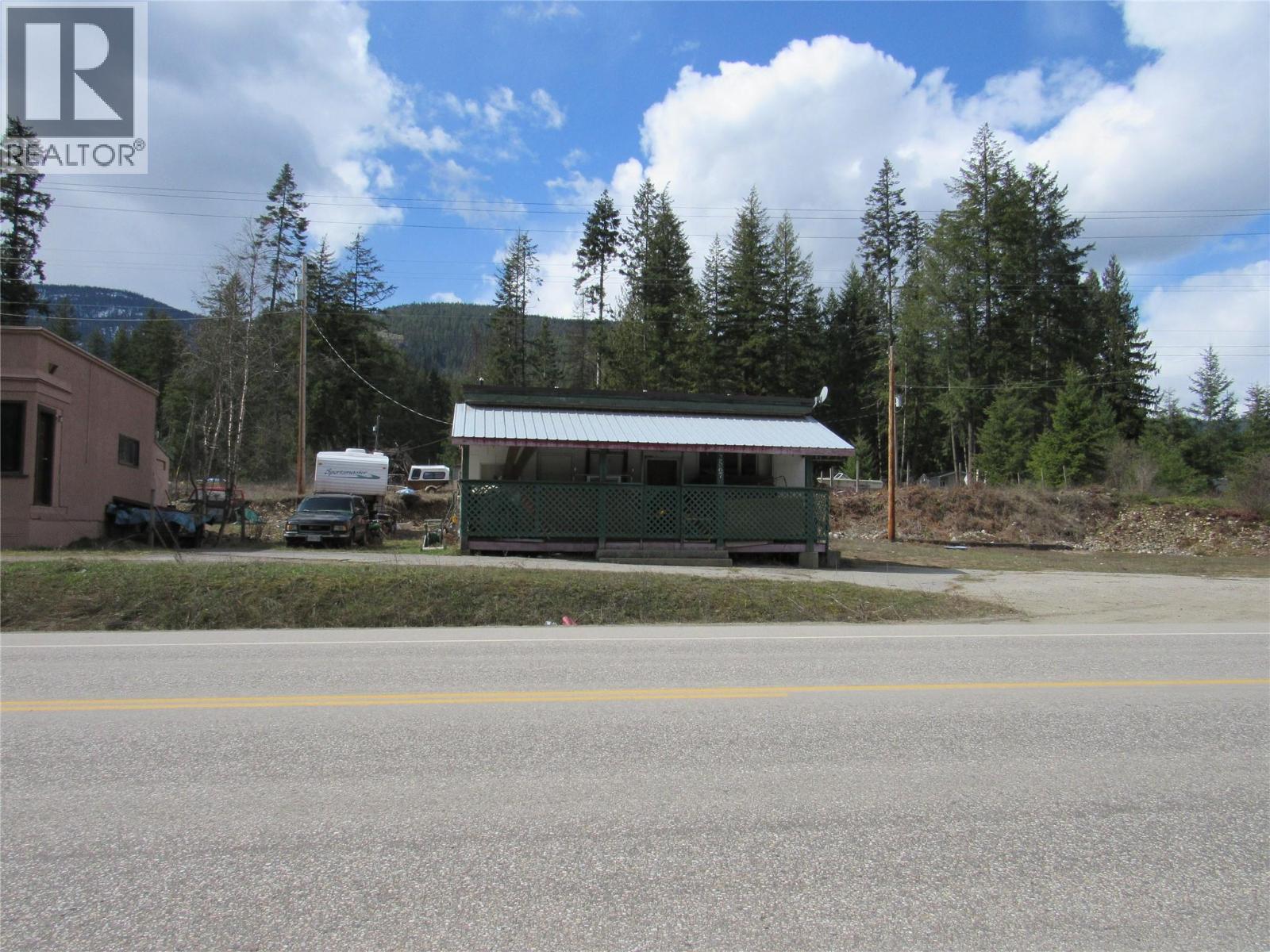 2565 3A Highway, Castlegar