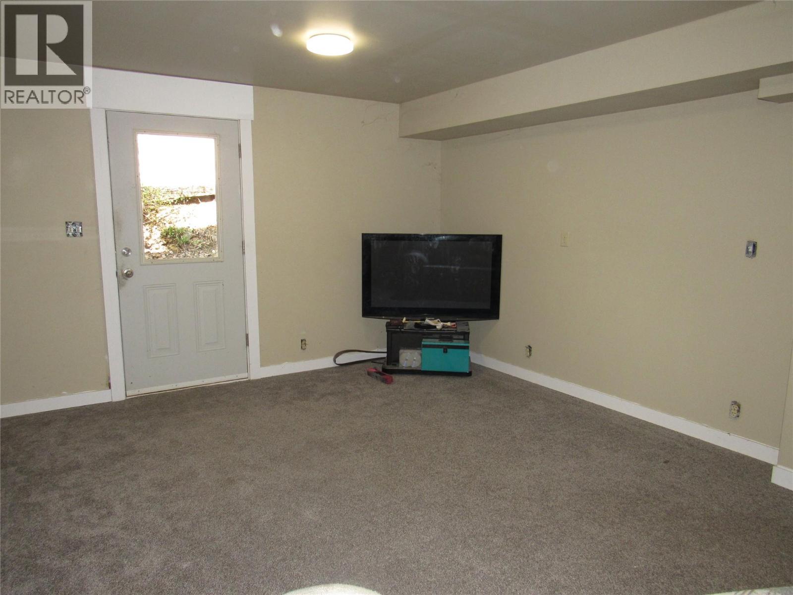 2565 3A Highway, Castlegar