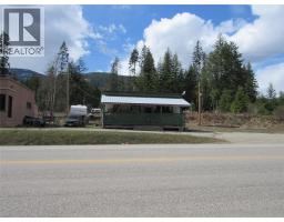 2565 3a Highway, Castlegar, BC V1N4P5 Photo 17