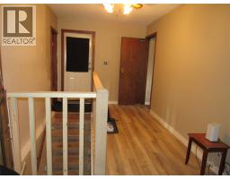 Full bathroom - 2565 3a Highway, Castlegar, BC V1N4P5 Photo 6