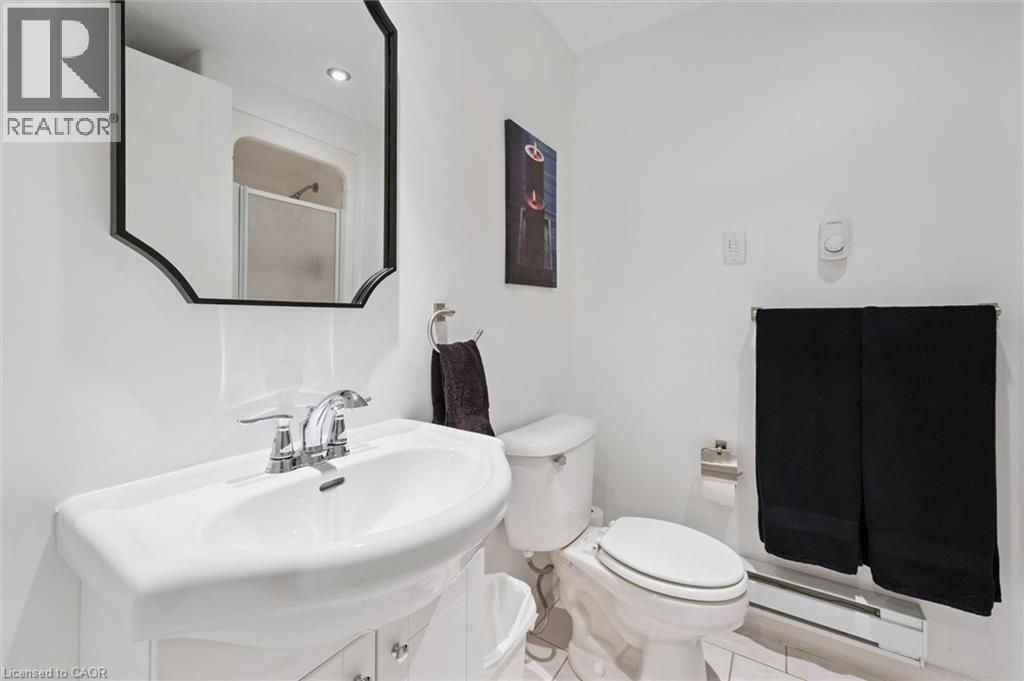 465 WOOLWICH Street Unit# 1, Waterloo, Ontario, N2K3S4 — Photo 22