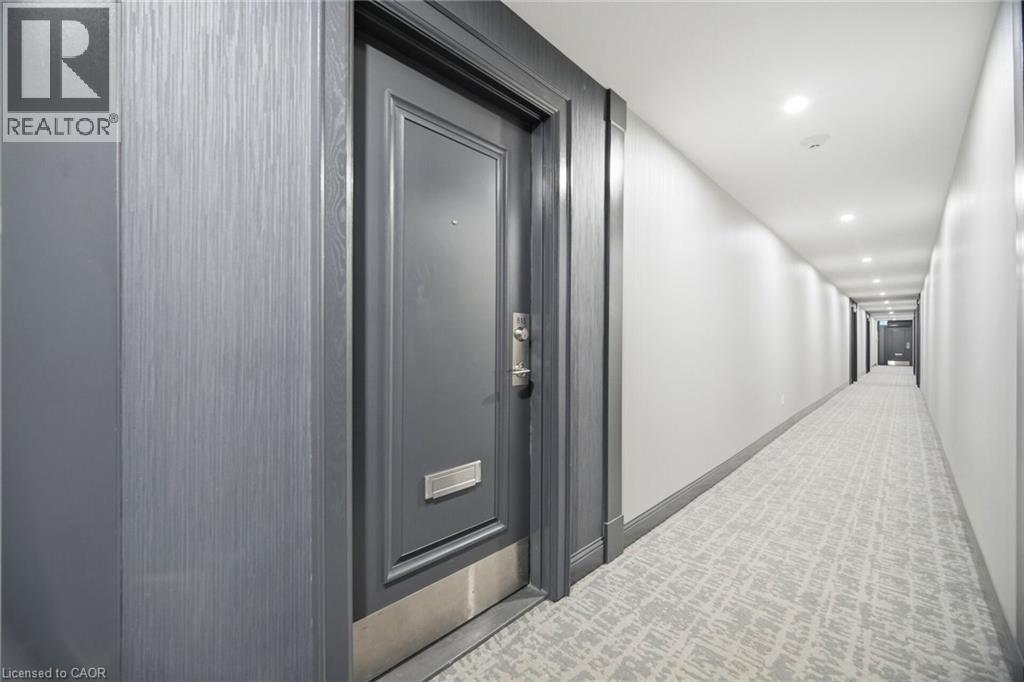 451 THE WEST MALL Unit# 815, Toronto, Ontario, M9C1G1 — Photo 5