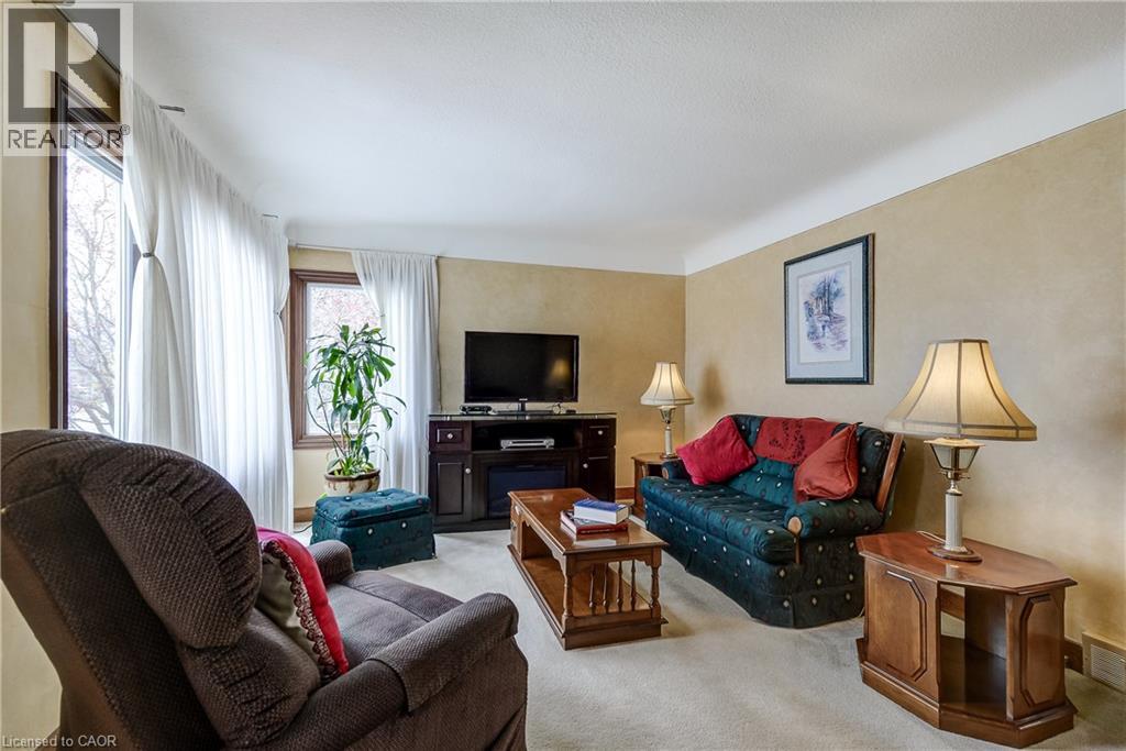 968 STONE CHURCH Road E, Hamilton, Ontario, L8W1B1 — Photo 4