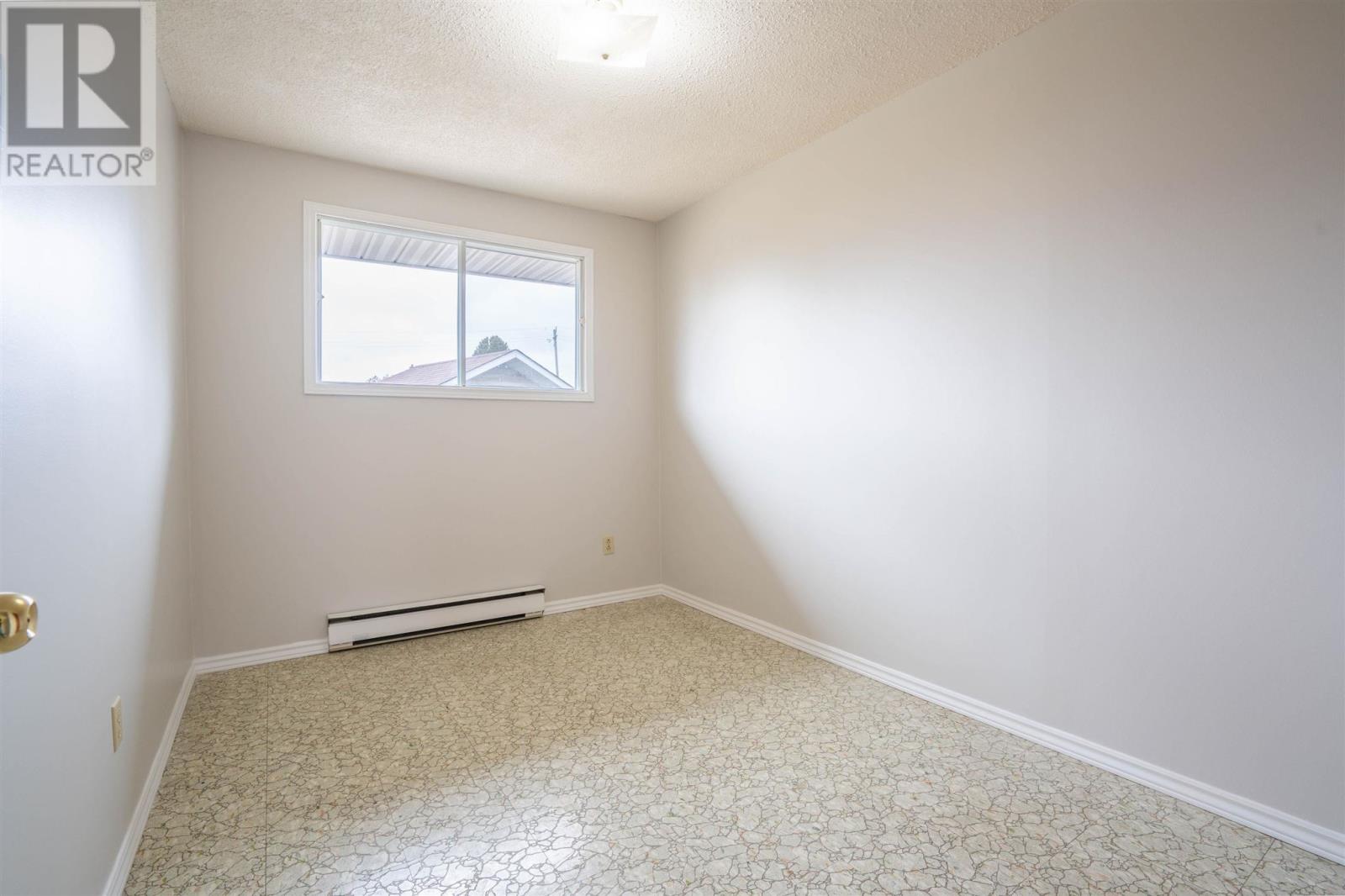 109 Pozzebon CRES, Sault Ste. Marie, Ontario, P6C6B4 — Photo 16