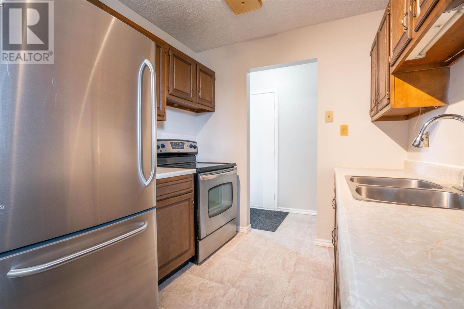 109 Pozzebon CRES, Sault Ste. Marie, Ontario, P6C6B4 — Photo 8