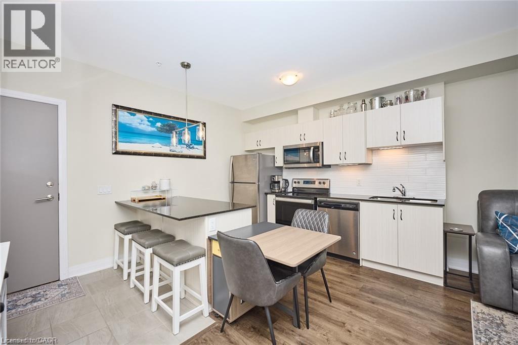 16 CONCORD Place Unit# 803, Grimsby, Ontario, L3M0J1 — Photo 5