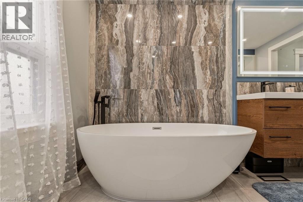 14 MARS Avenue, Hamilton, Ontario, L8L3V8 — Photo 32