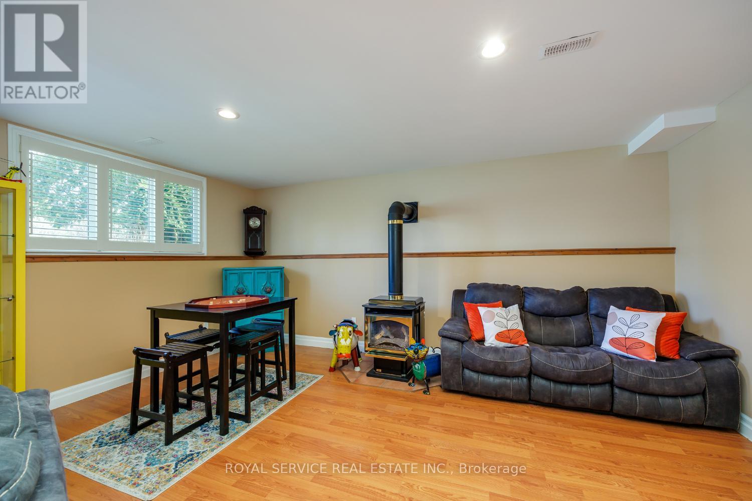 821 KIMBERLY DRIVE - 35