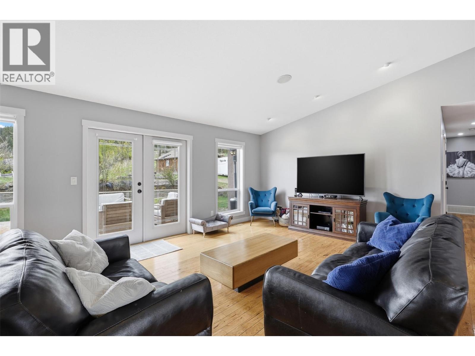 2001 HUGH ALLAN Drive - 12