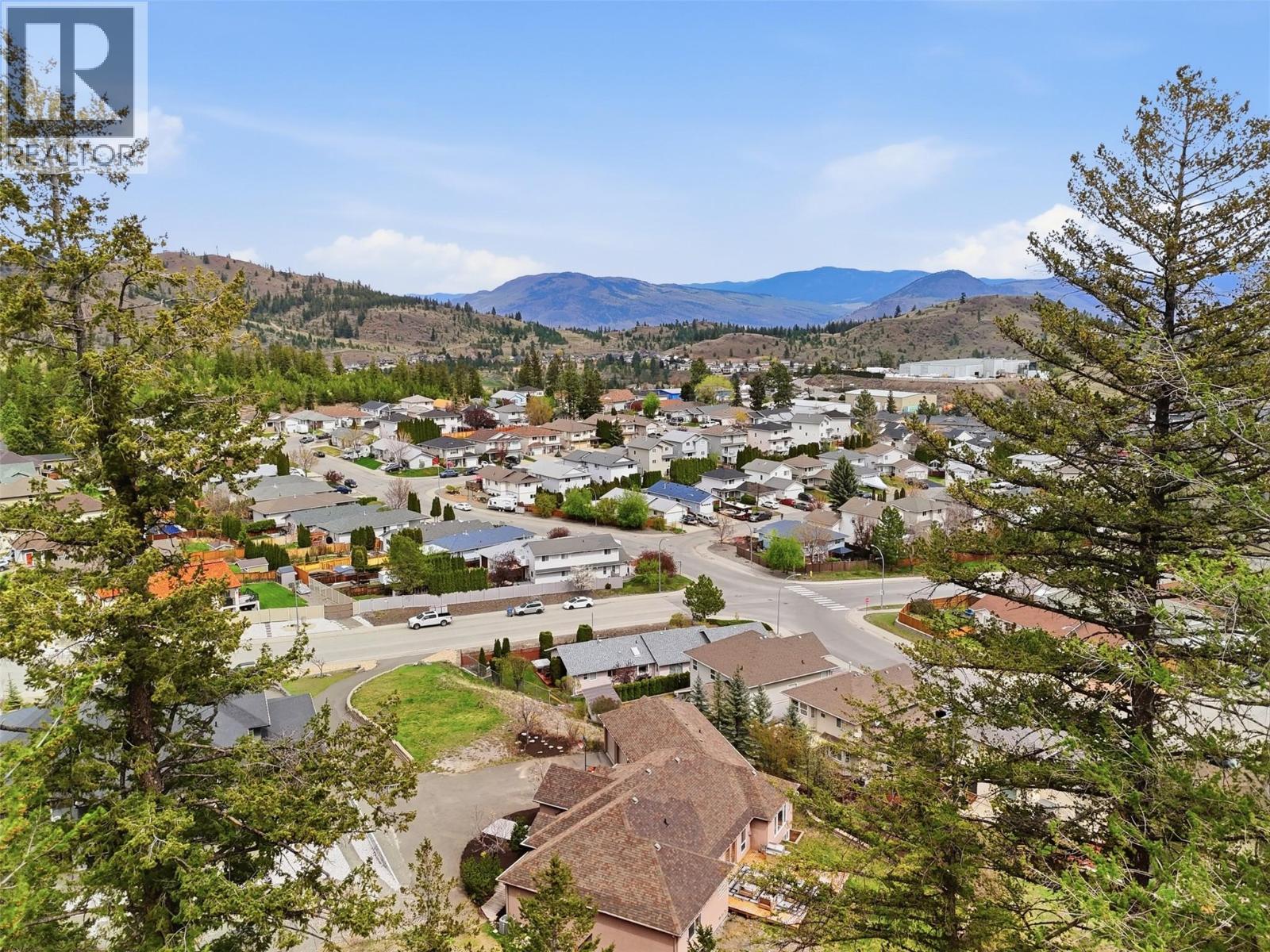 2001 HUGH ALLAN Drive - 82