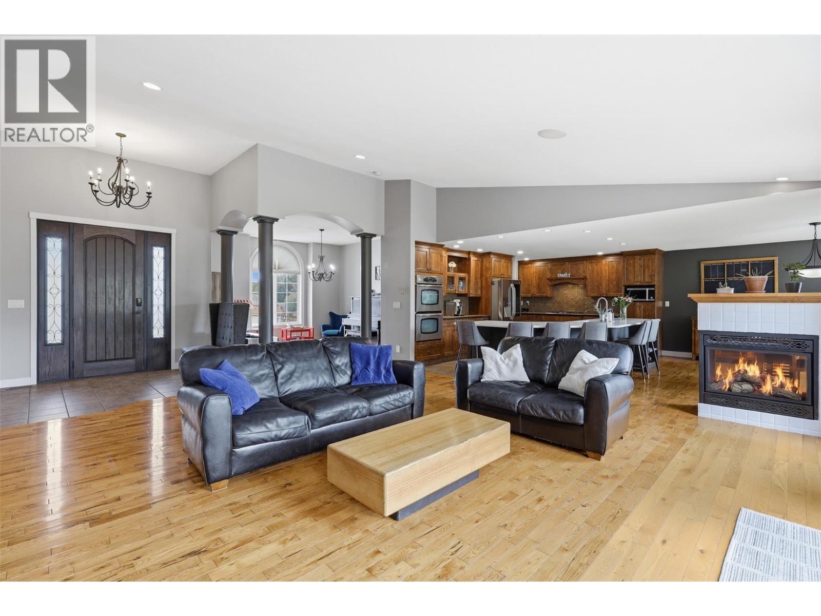 2001 HUGH ALLAN Drive - 9