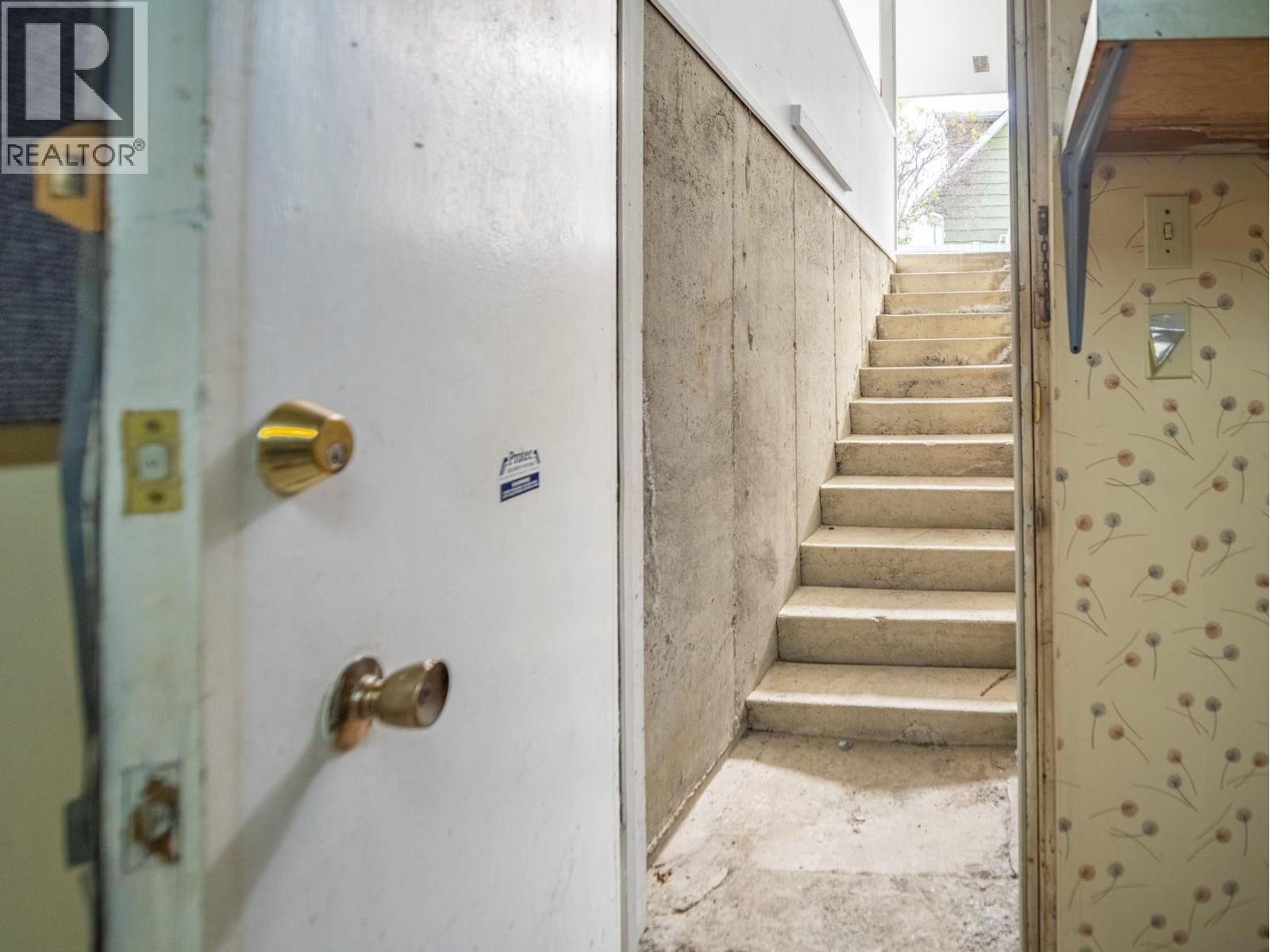 751 RIDGEVIEW Terrace - 33
