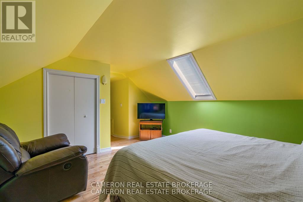 6239 59TH AVENUE - 33