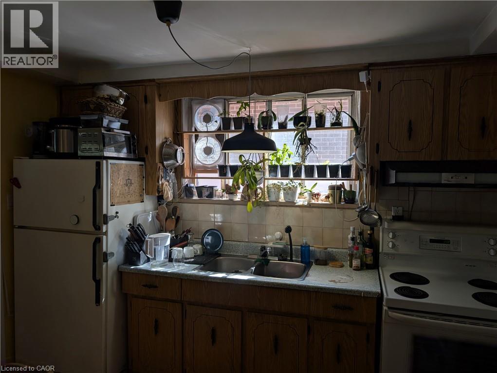 312 ATLAS Avenue, York, Ontario, M6C3P9 — Photo 7