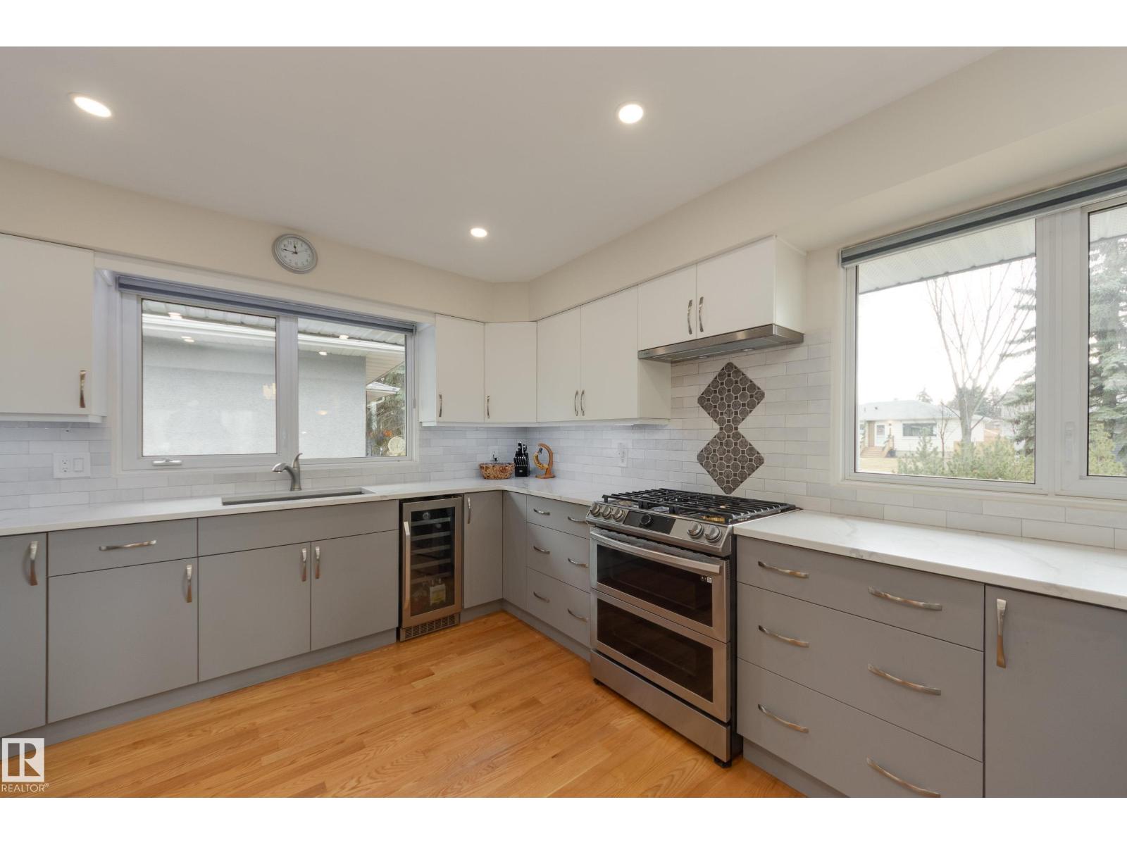 9503 77 ST NW, Edmonton