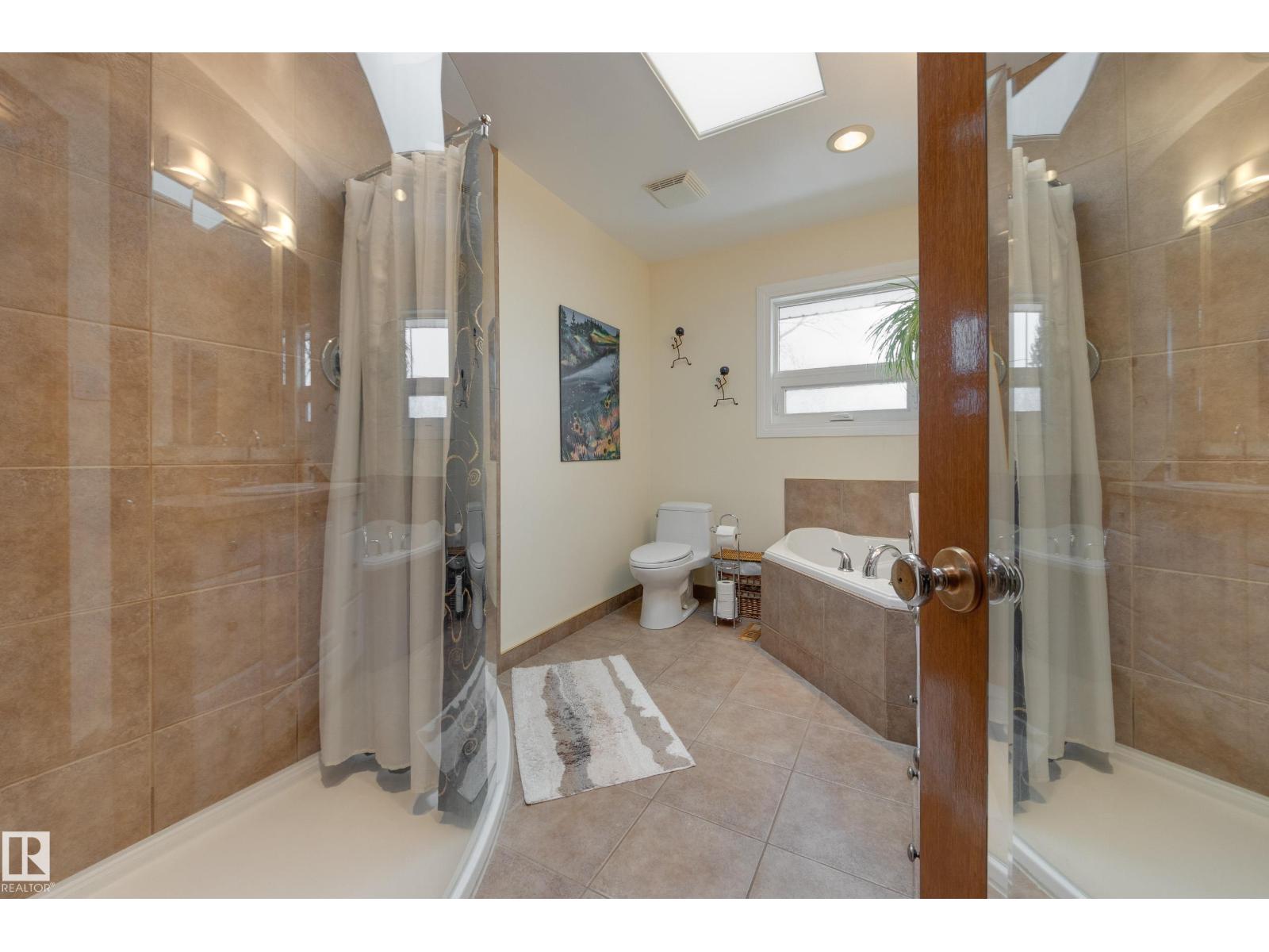 9503 77 ST NW, Edmonton