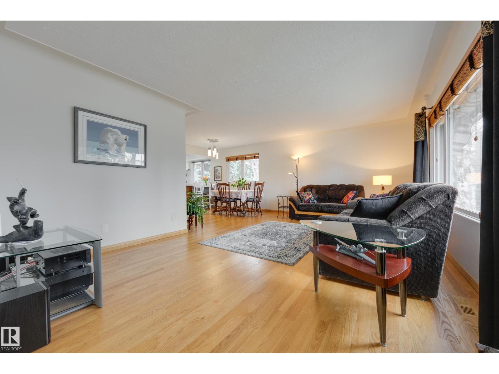 9503 77 ST NW, Edmonton