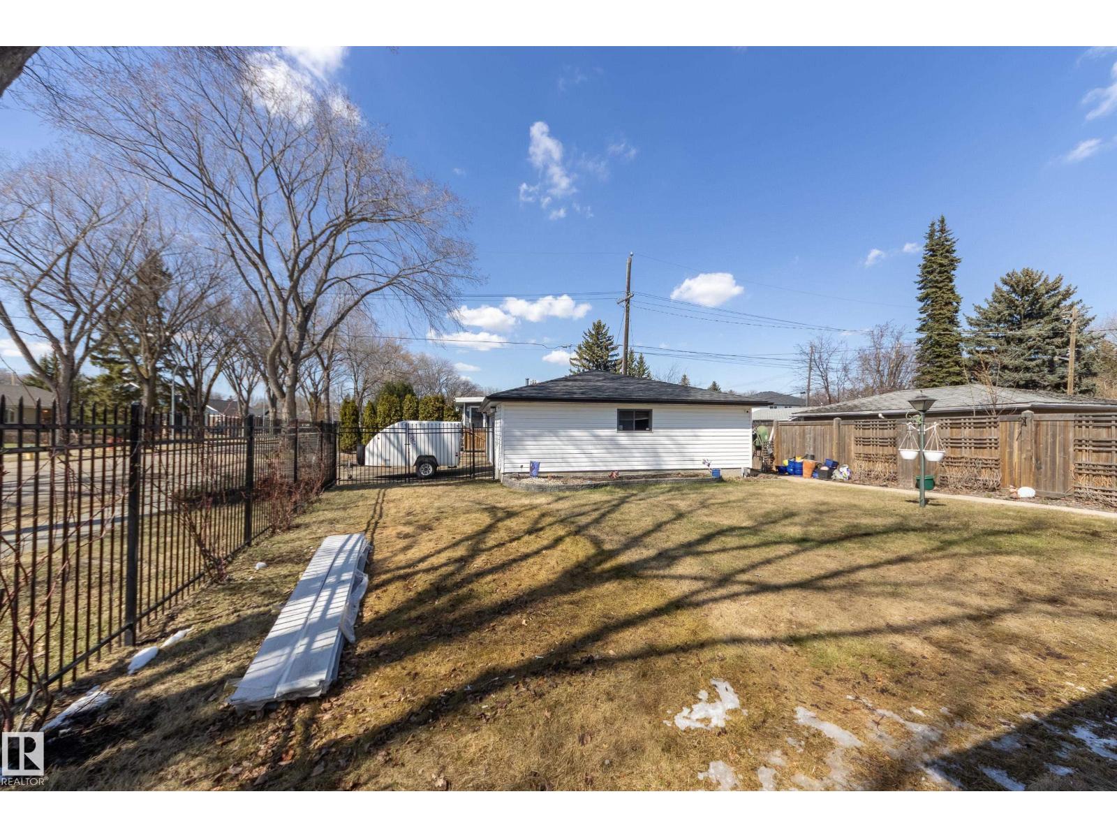 9503 77 ST NW, Edmonton