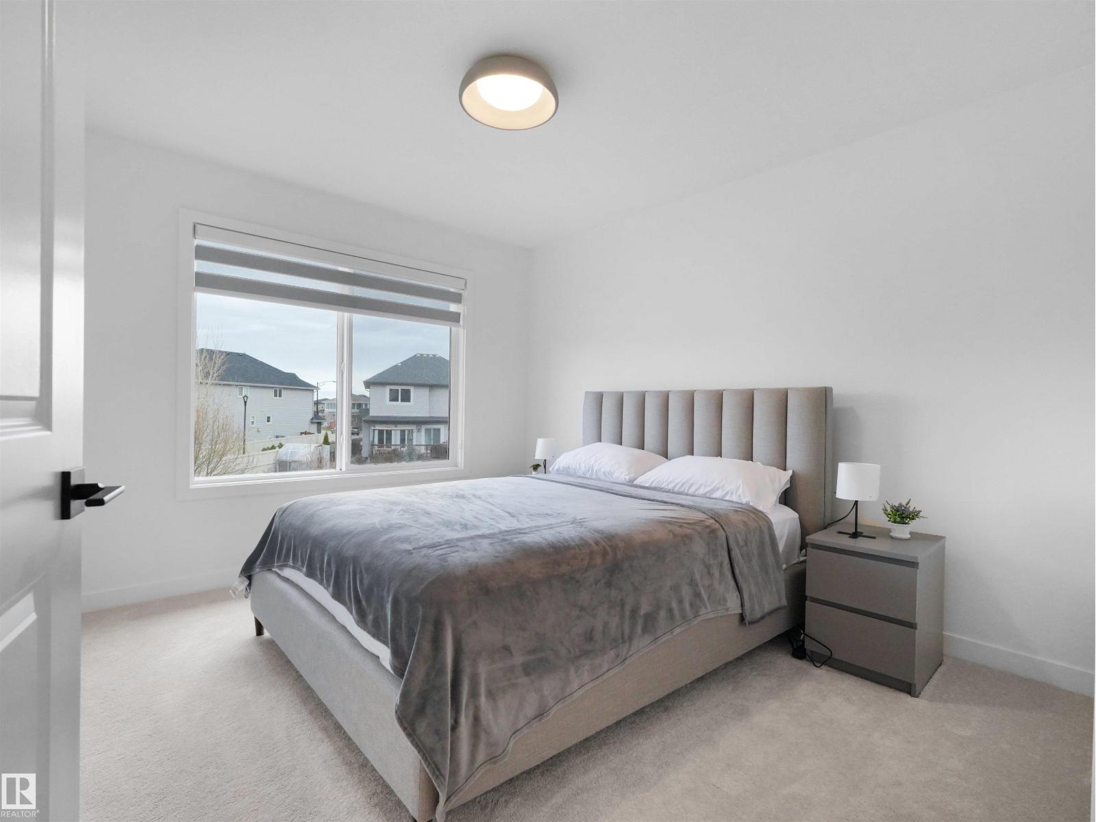 16252 19 AV SW, Edmonton