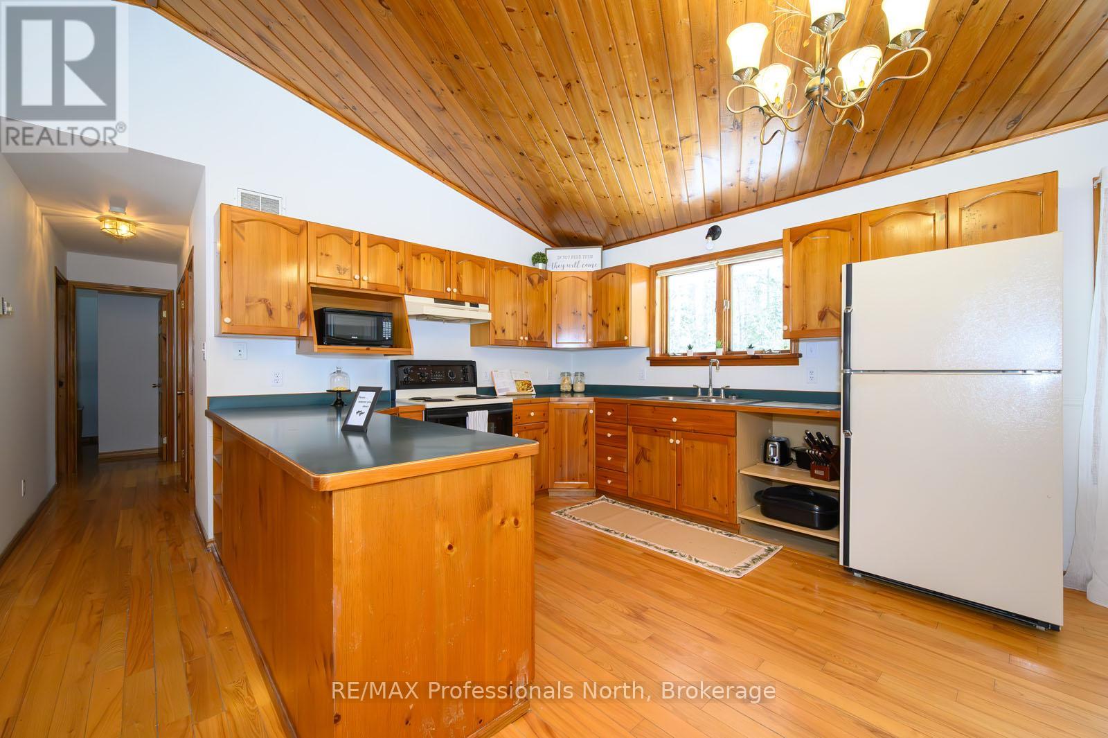 66 RAIN LAKE ROAD - 4