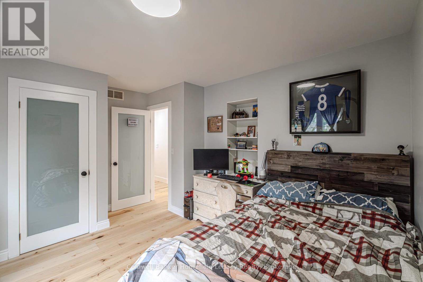 255 WATER STREET S - 26