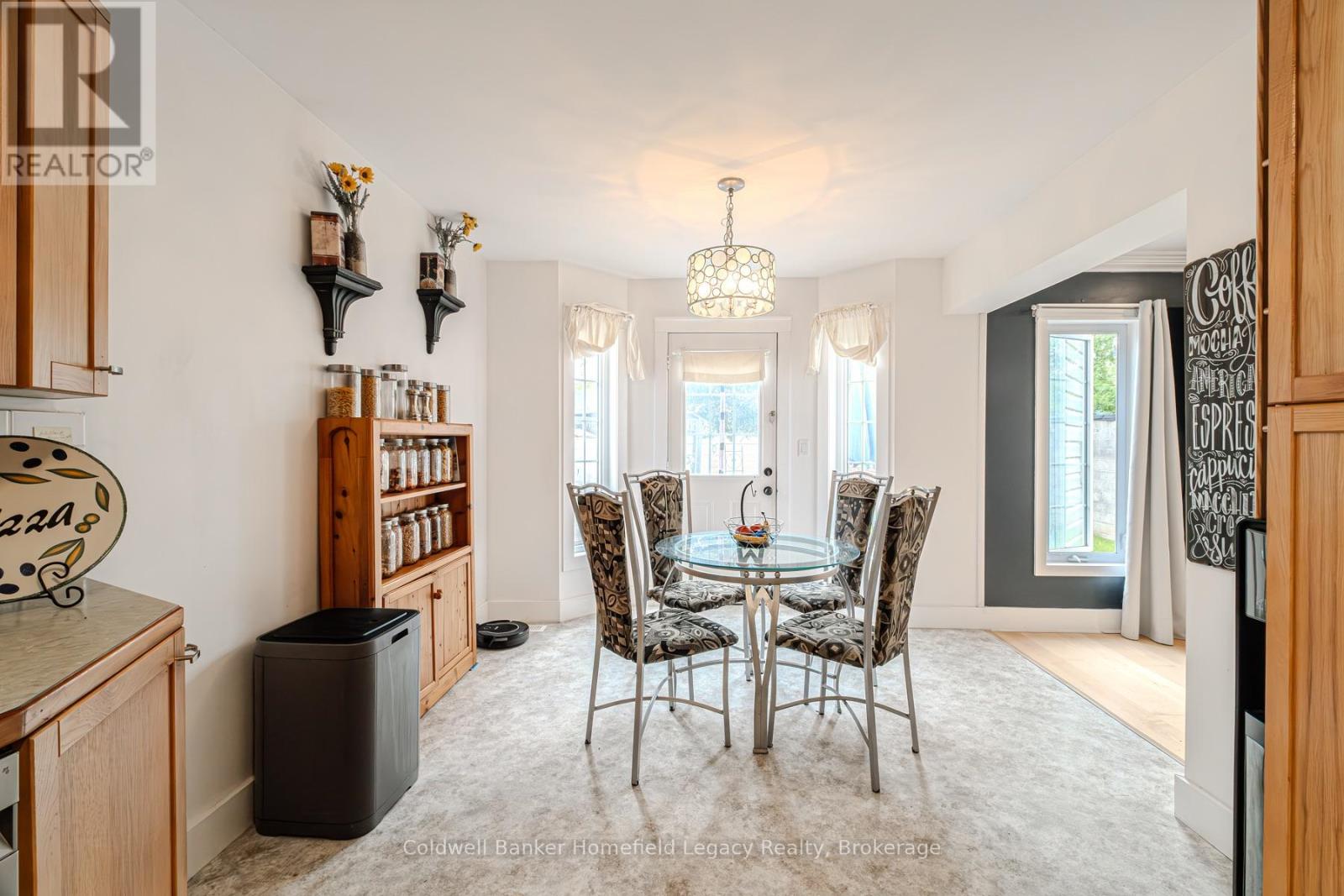 255 WATER STREET S - 28