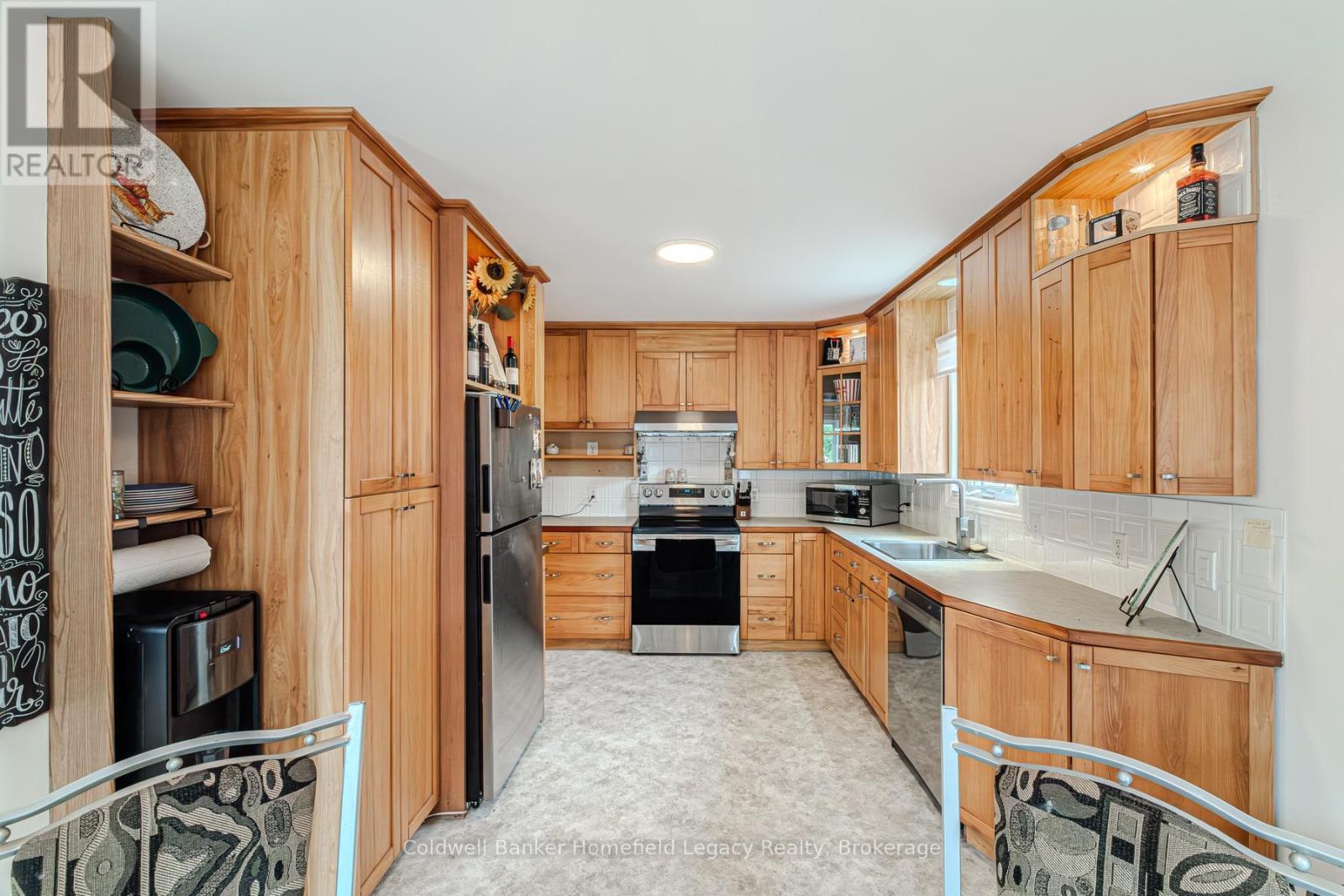 255 WATER STREET S - 30