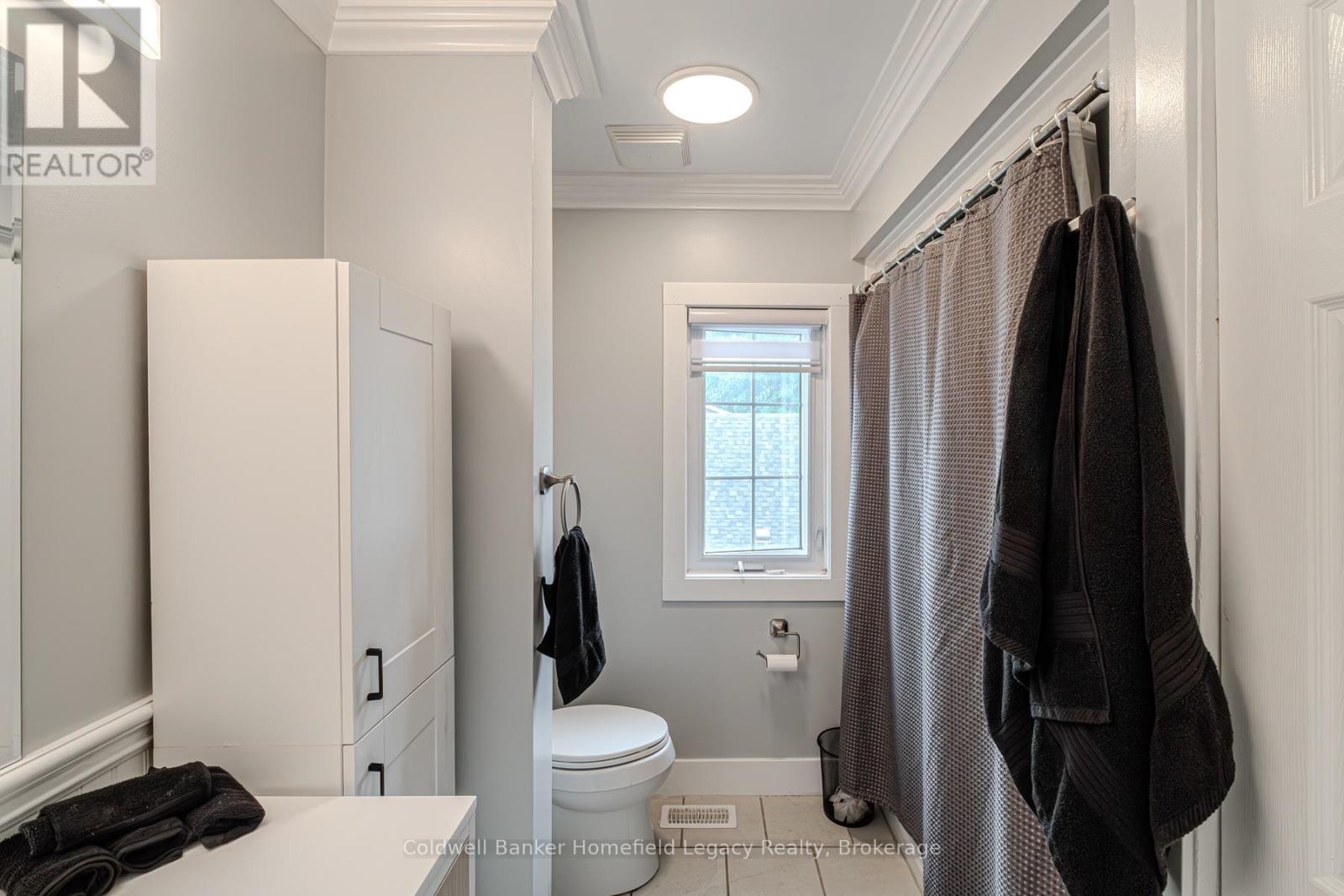 255 WATER STREET S - 9