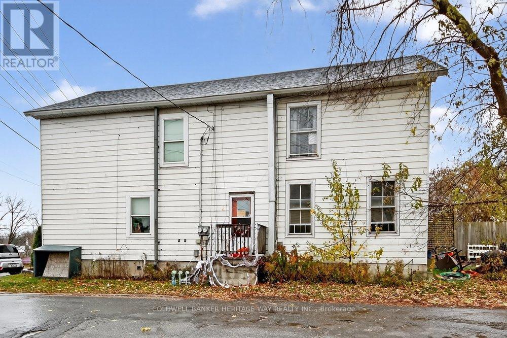 48 MAIN STREET W - 22