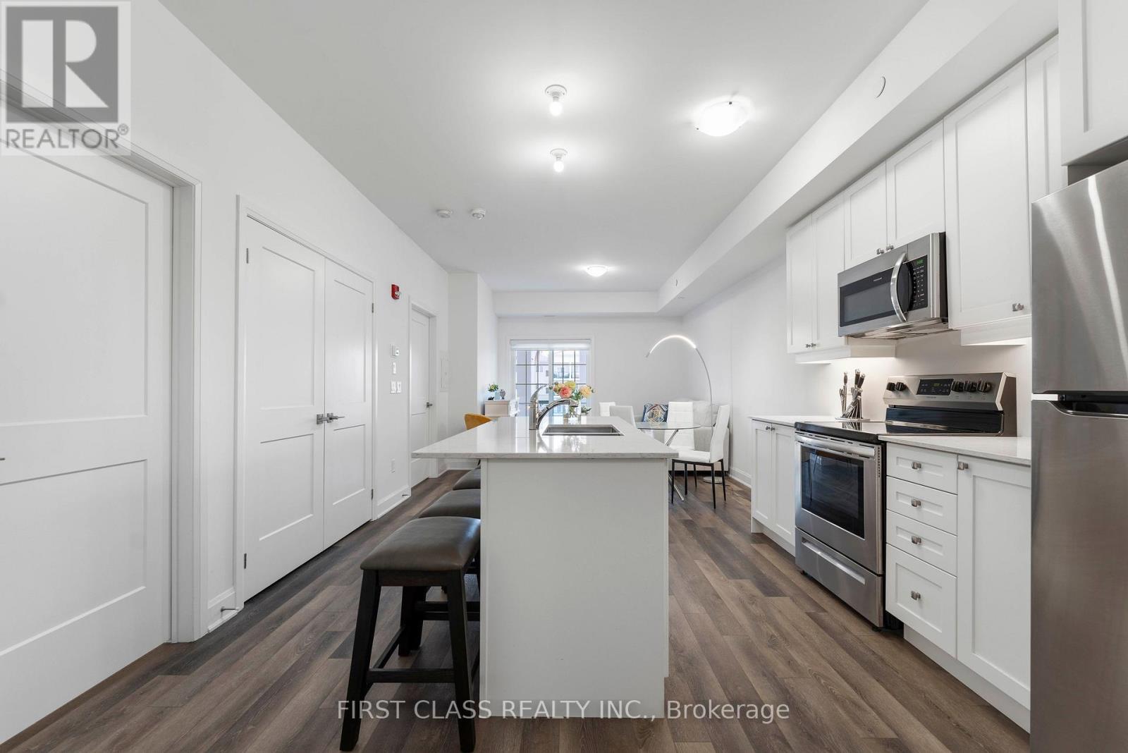#330 50 LAKEBREEZE DRIVE - 6