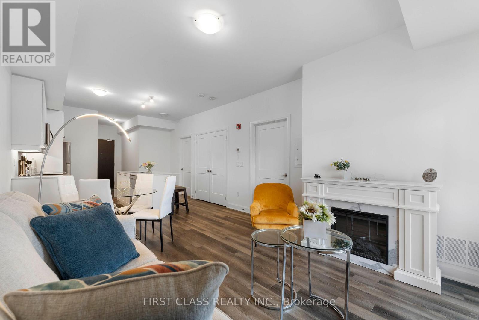 #330 50 LAKEBREEZE DRIVE - 9