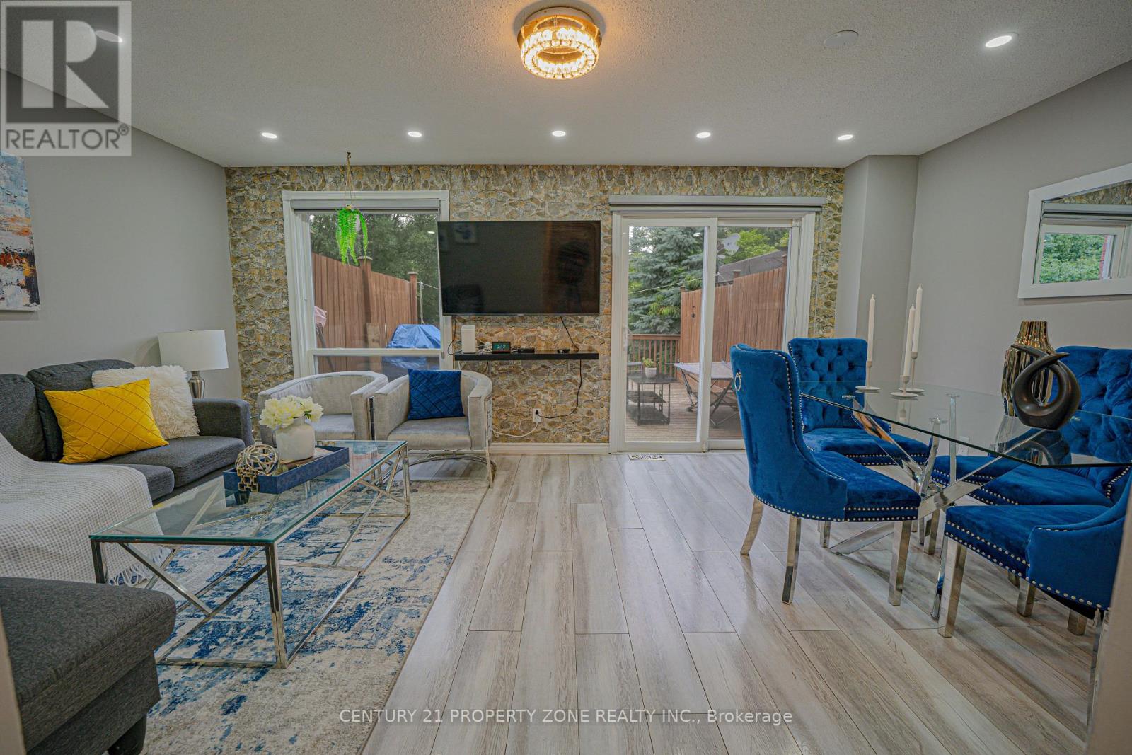 92 HIGHLAND CRESCENT - 9