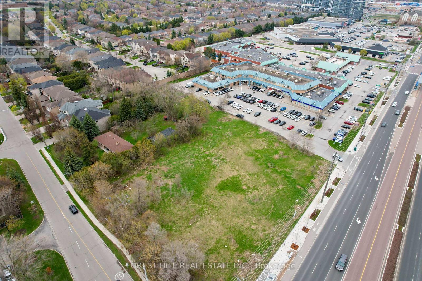 27 VAUGHAN BOULEVARD - 8