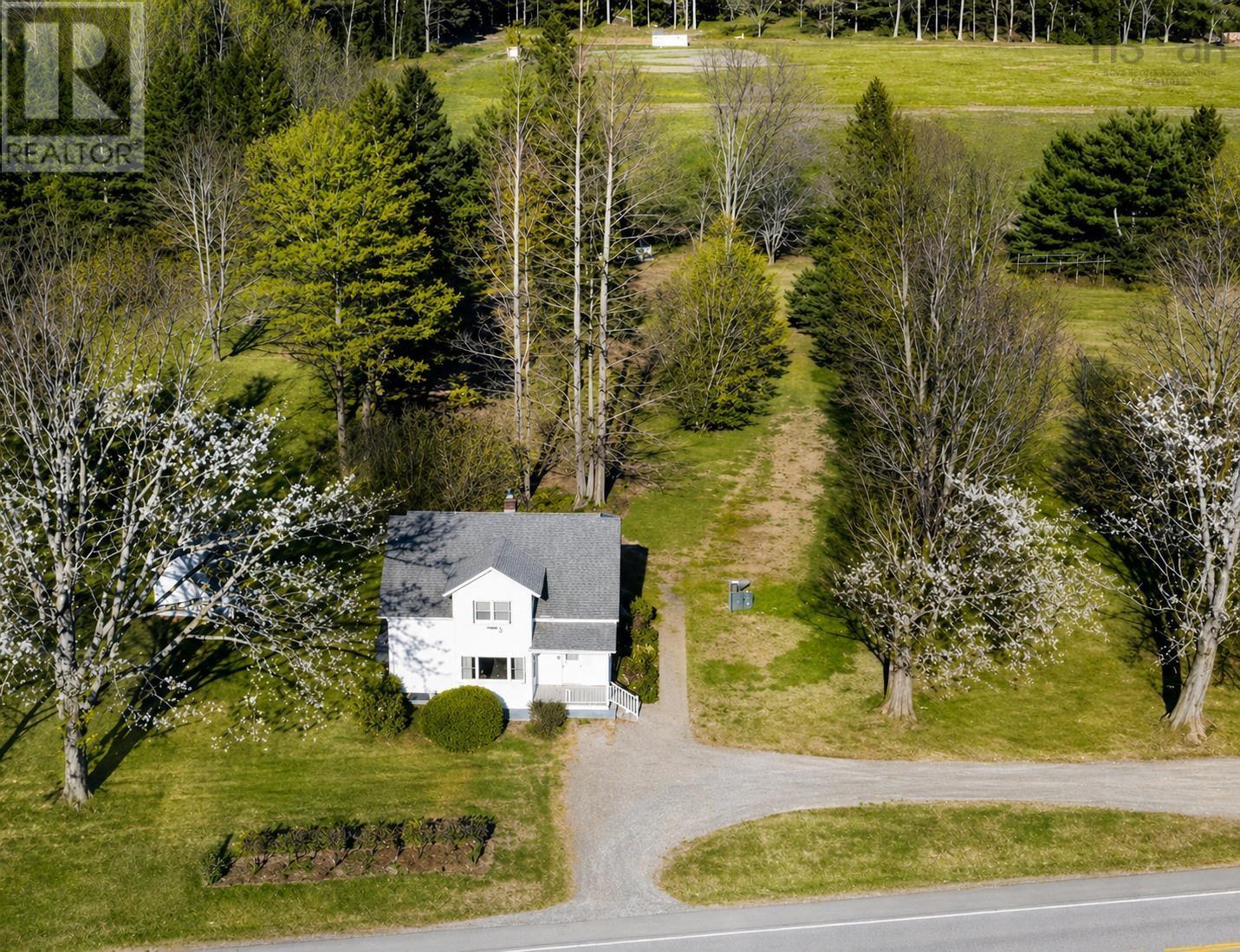 Property 32 of 33 of 1790 Highway 359