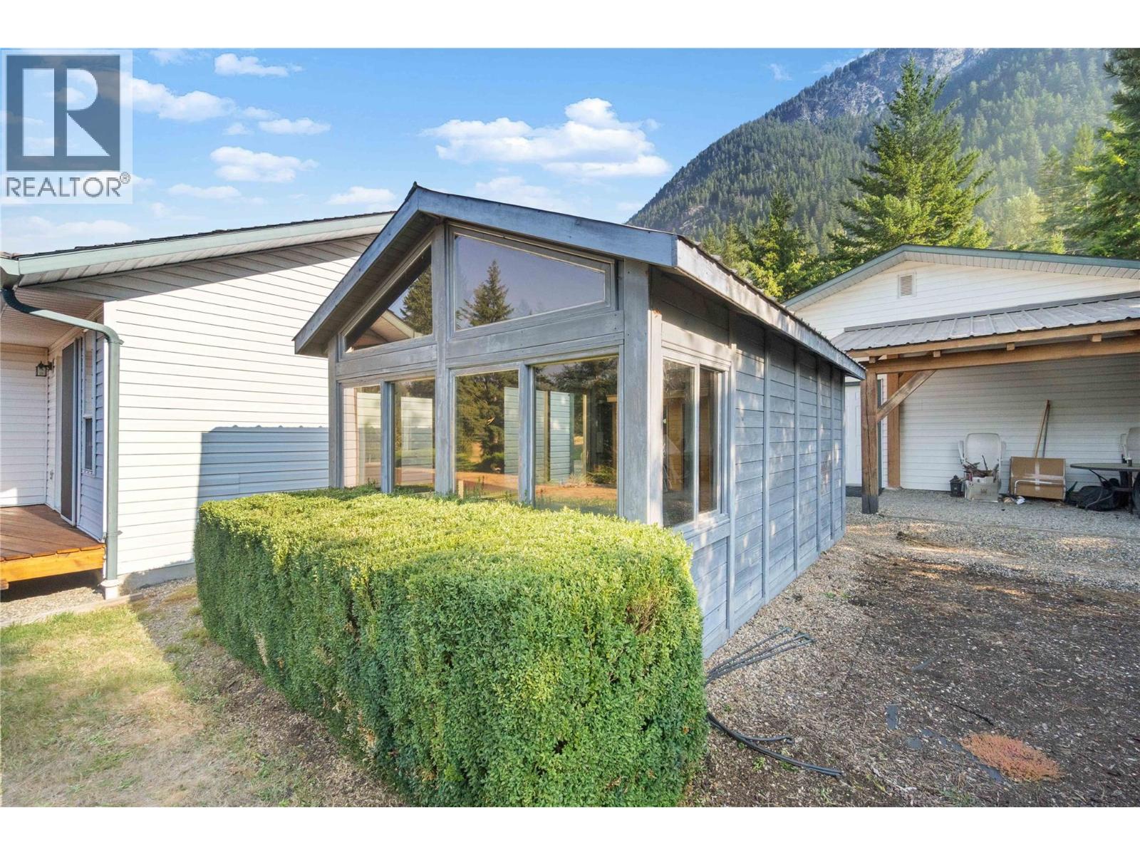  760 Mobley Road, Tappen