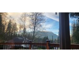 45992 Gurney Road, Cultus Lake East, Cultus Lake, BC V2R5A8 Photo 12