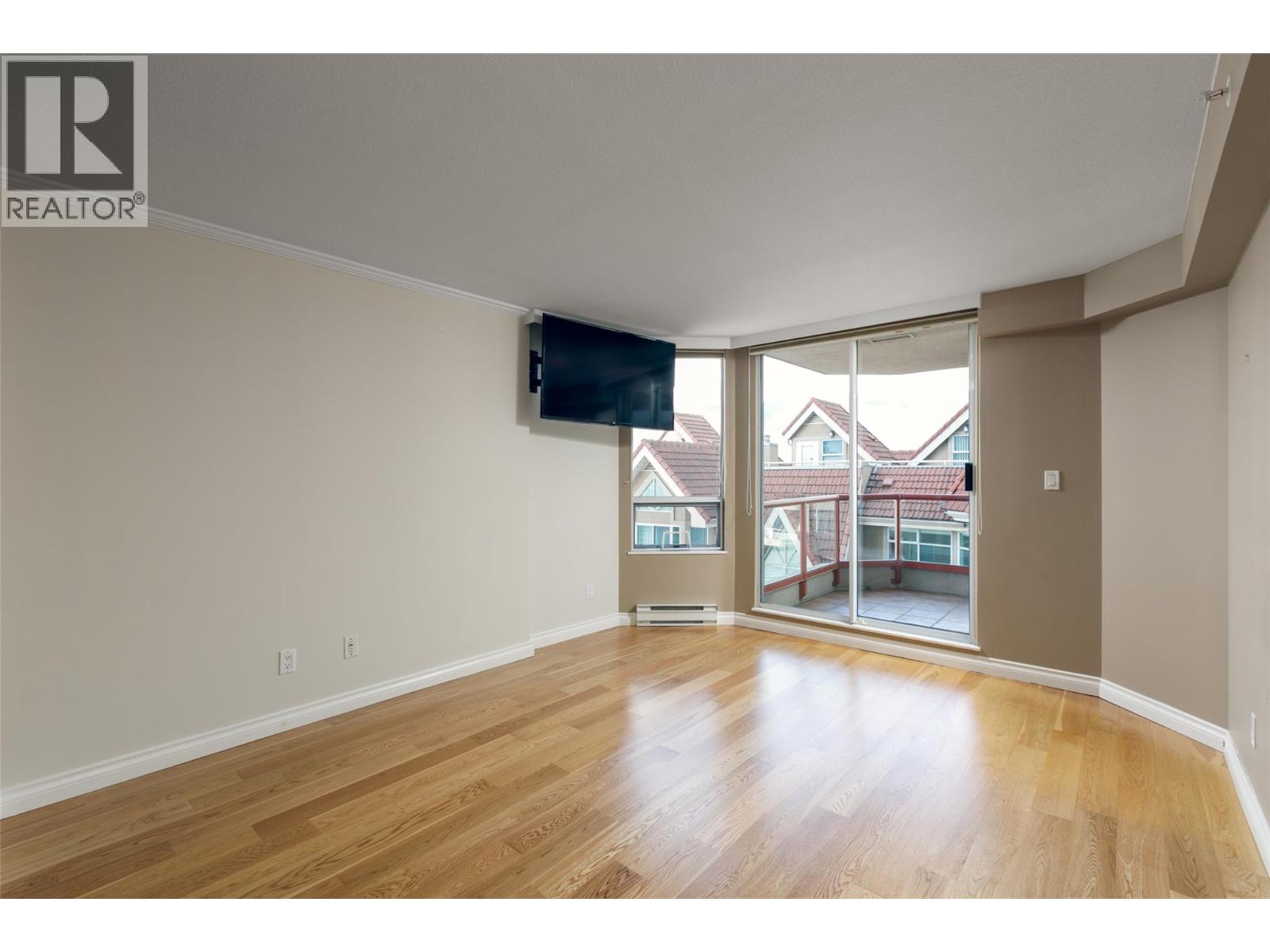 505 1160 Sunset Drive, Kelowna