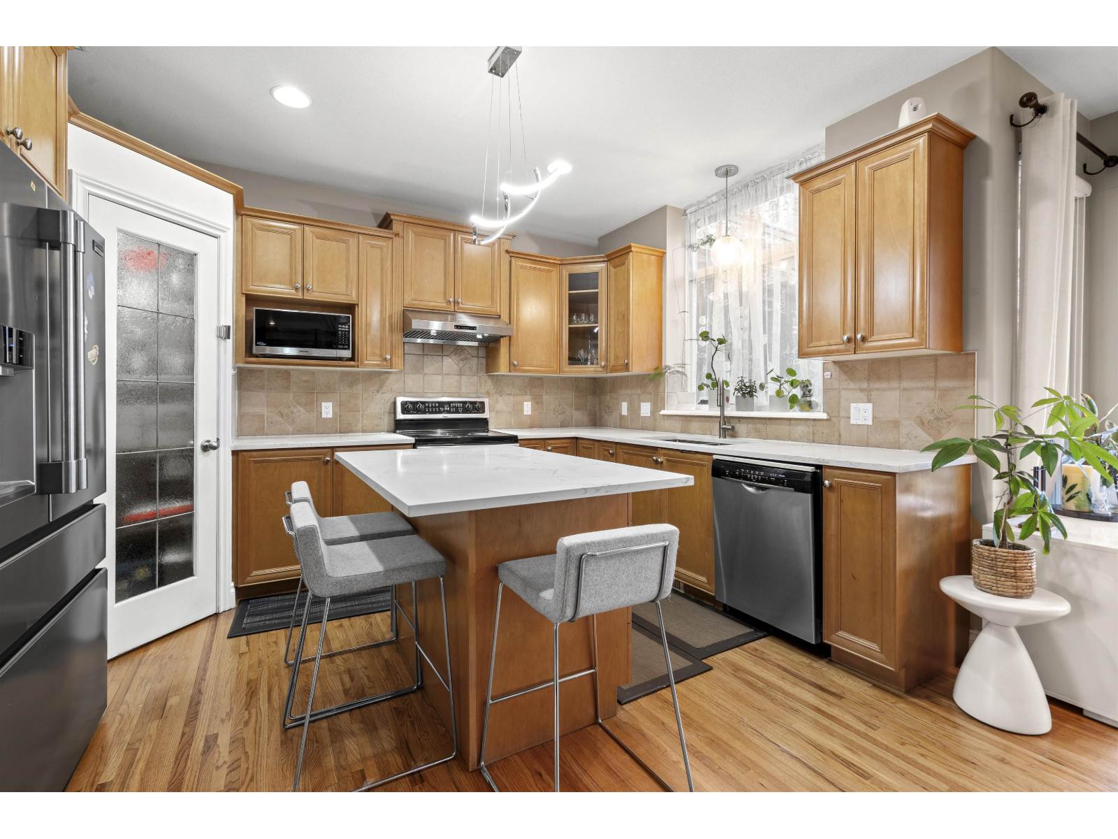 7 Bed, 4 Bath House for Sale in Surrey – 7321 146 STREET, Surrey - Image 12