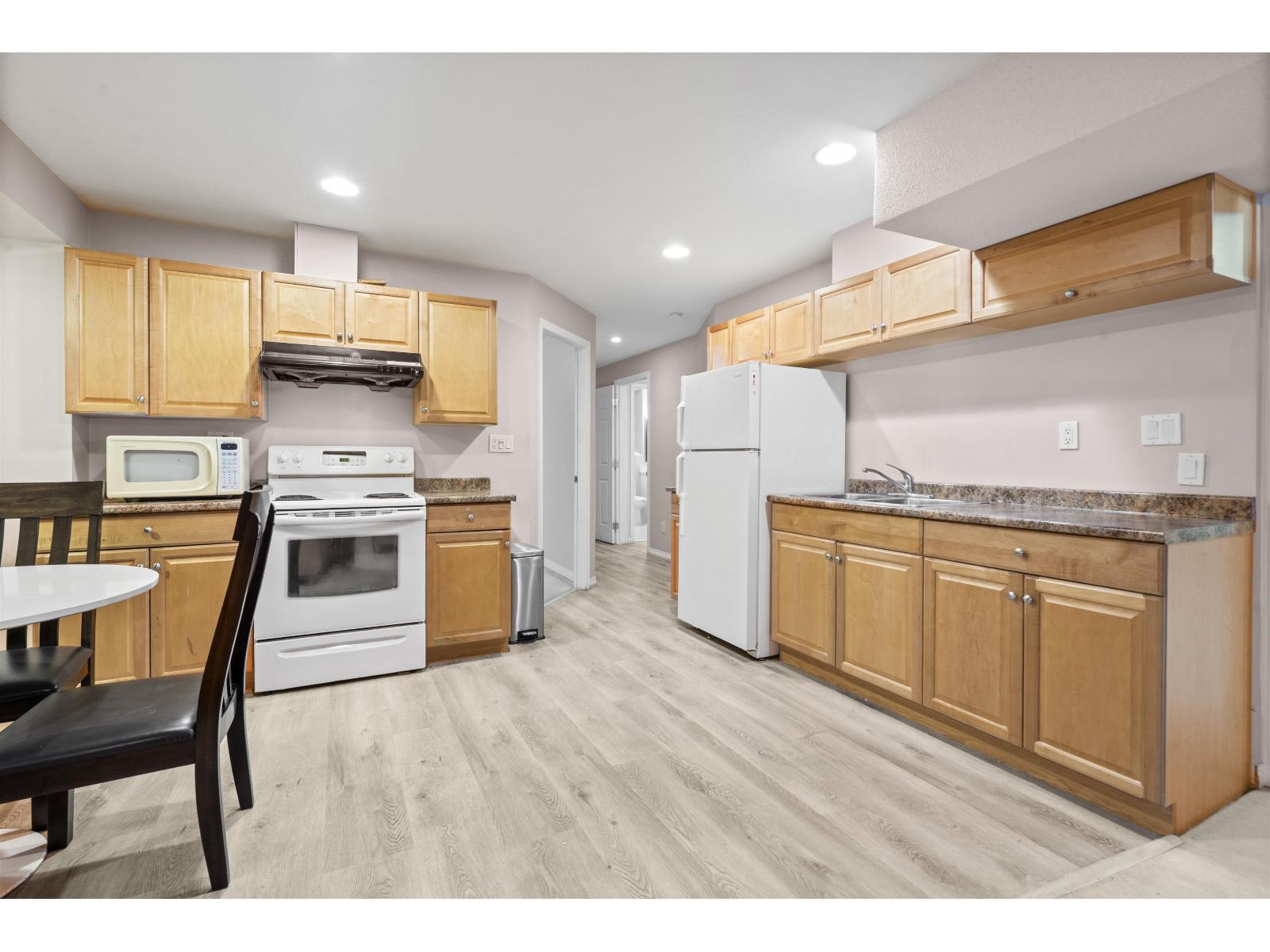 7 Bed, 4 Bath House for Sale in Surrey – 7321 146 STREET, Surrey - Image 29