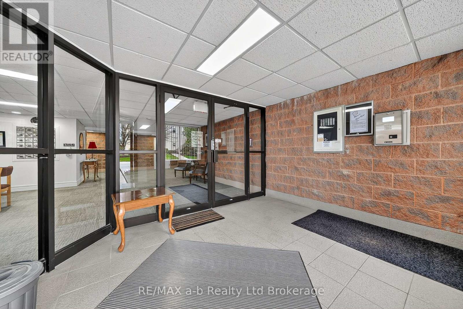 2-bedroom home for sale at 402 - 75 BRIDGE STREET E, Tillsonburg ON · photo 40 of 43