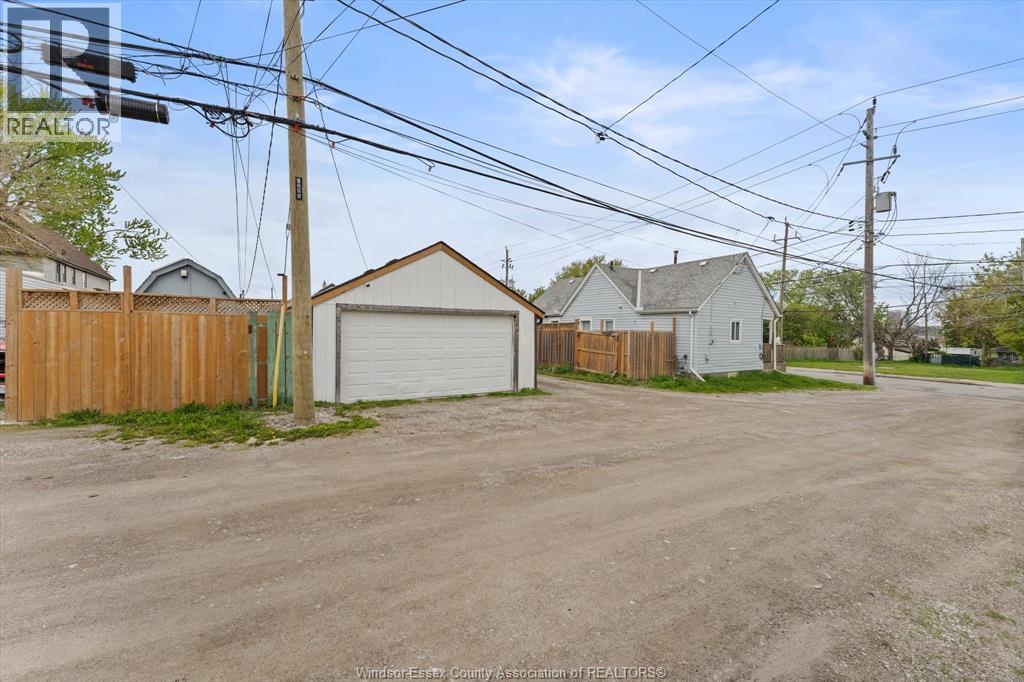 414 PARENT AVENUE - 28