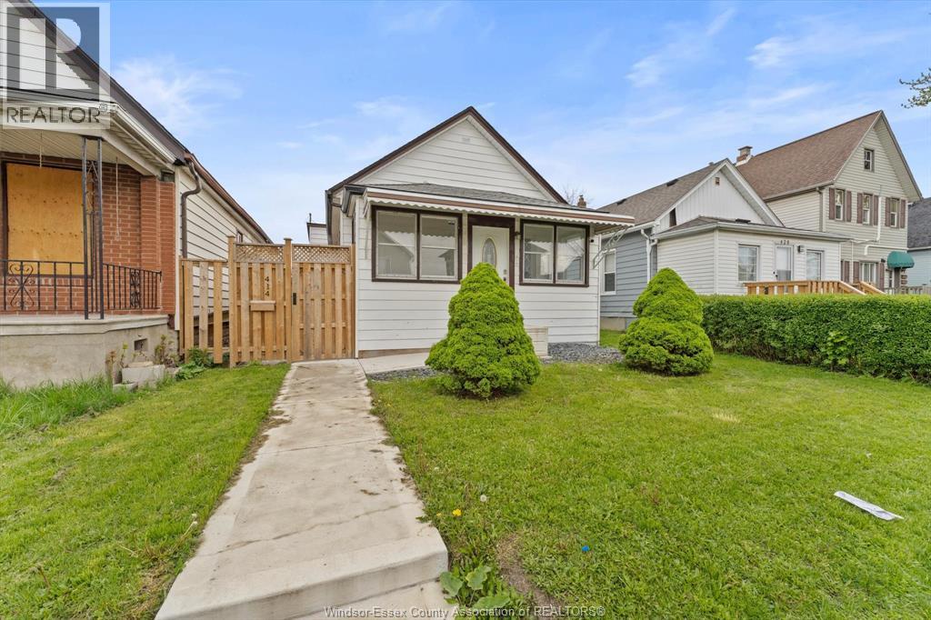 414 PARENT AVENUE - 3
