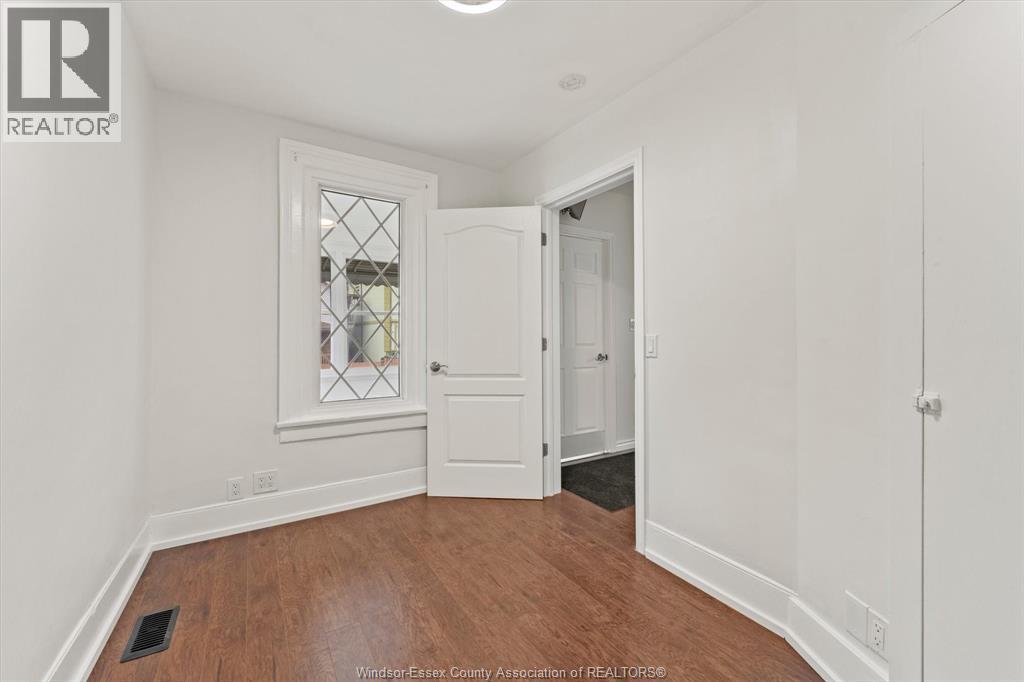 414 PARENT AVENUE - 9