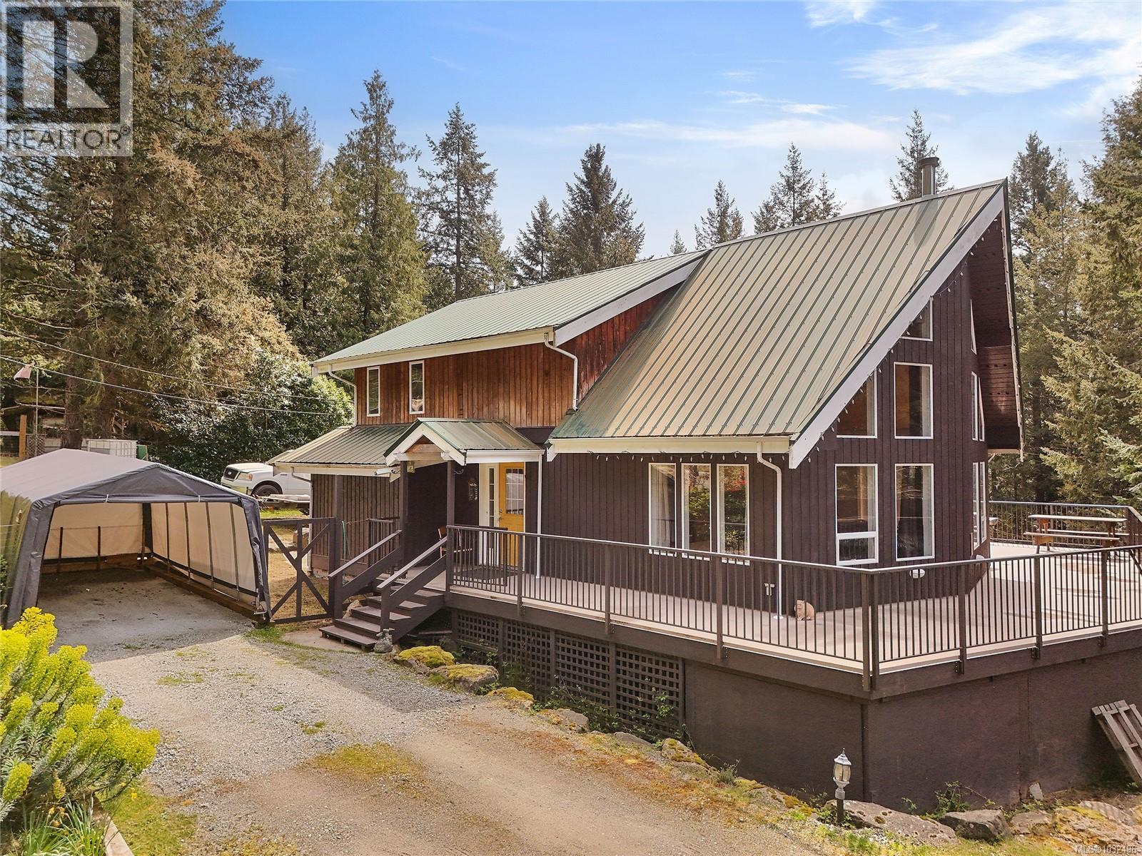  412 Wood Dale Drive, Mayne Island