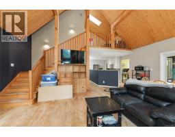 Kitchen - 412 Wood Dale Dr, Mayne Island, BC V0N2J2 Photo 16