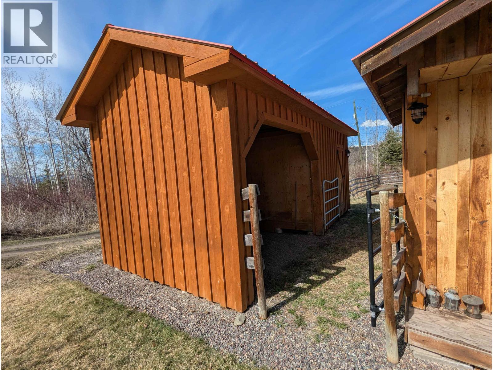 8839 BLUFF Road, Telkwa