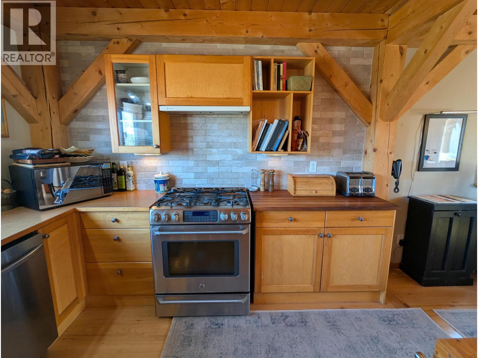 8839 BLUFF Road, Telkwa