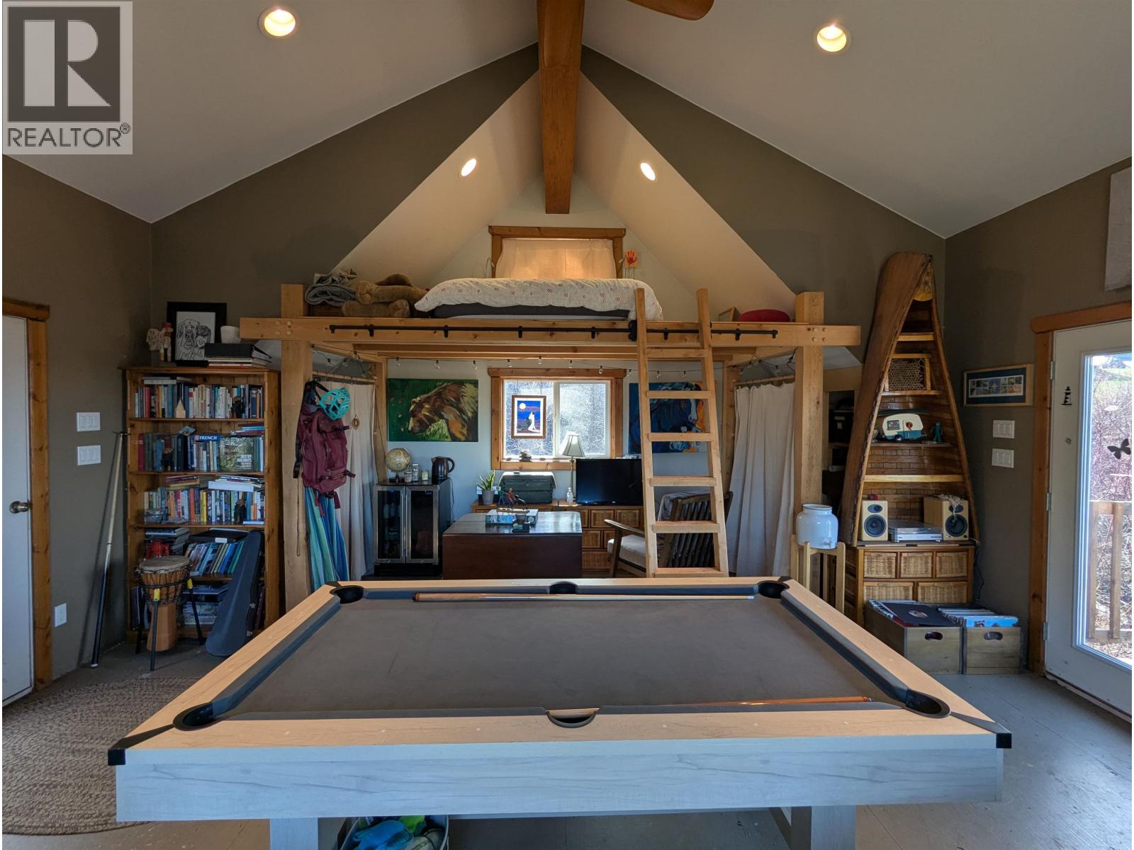 8839 BLUFF Road, Telkwa