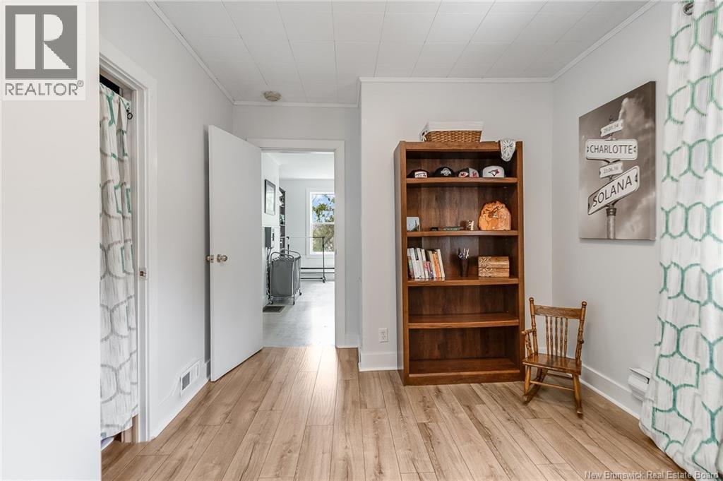 180 Preston Drive - 33